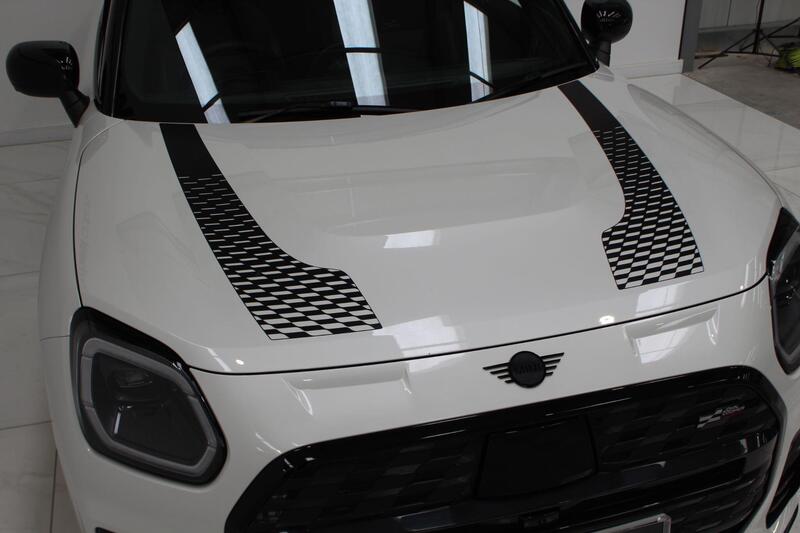 2024 MINI Electric Countryman in White — image 8 of 90