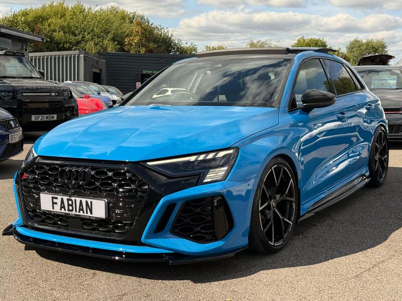 Audi RS3 view 4