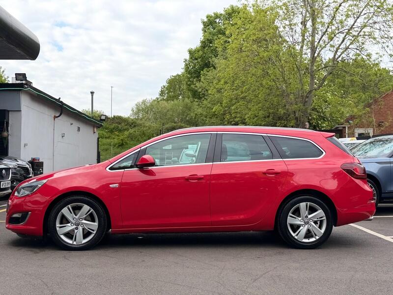 Vauxhall Astra view 5