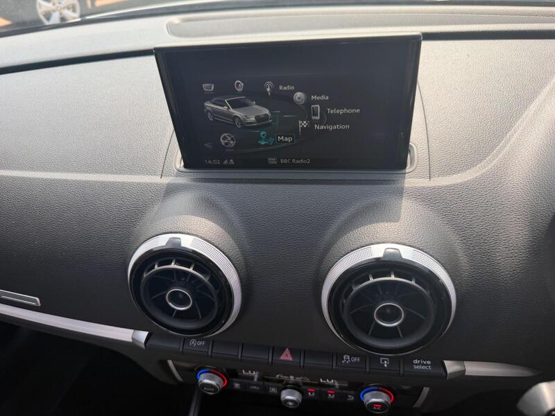 Audi A3 Cabriolet view 6