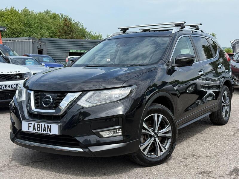 Nissan X-Trail view 2