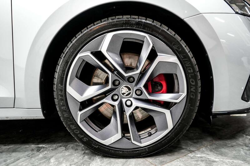 Skoda Octavia view 7
