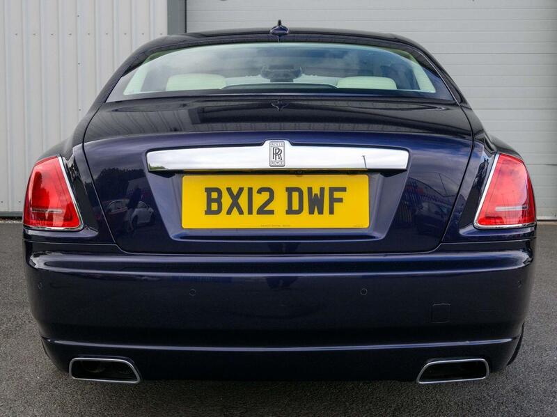 Rolls-Royce Ghost view 7