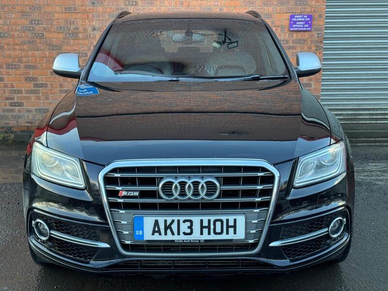 Audi SQ5 view 3
