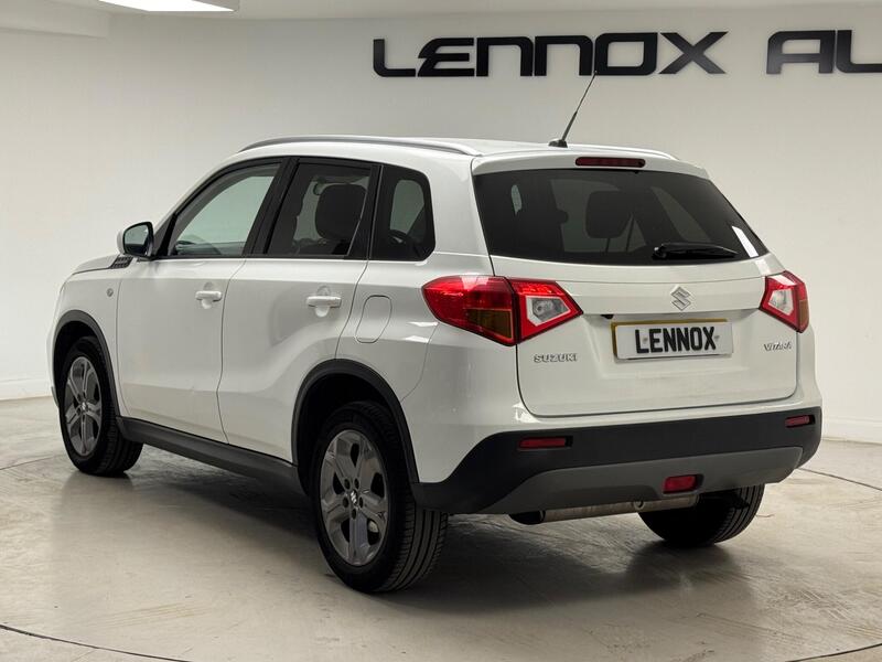 Suzuki Vitara view 4