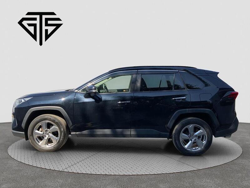 Toyota RAV4 view 6