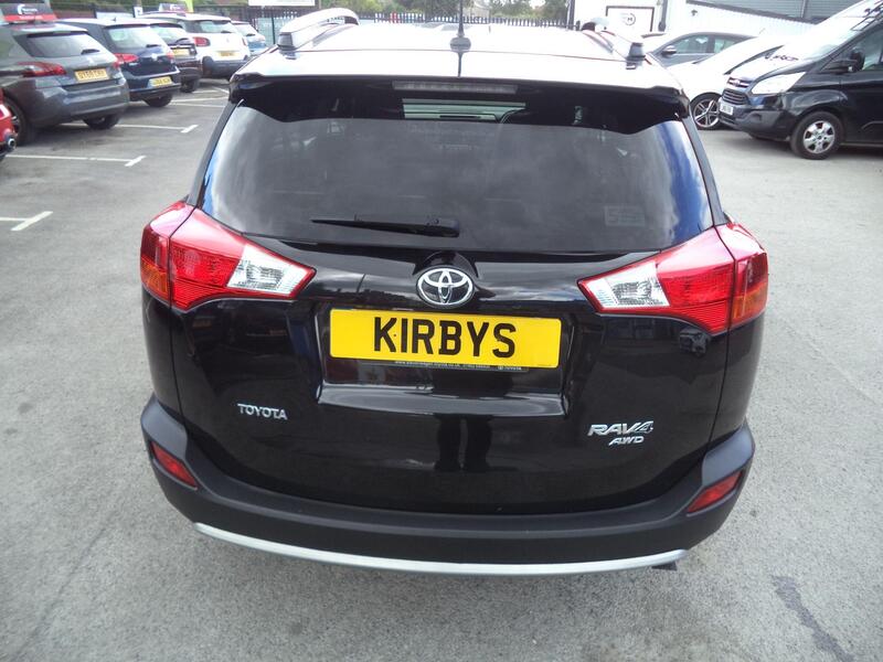 Toyota Rav4 view 6