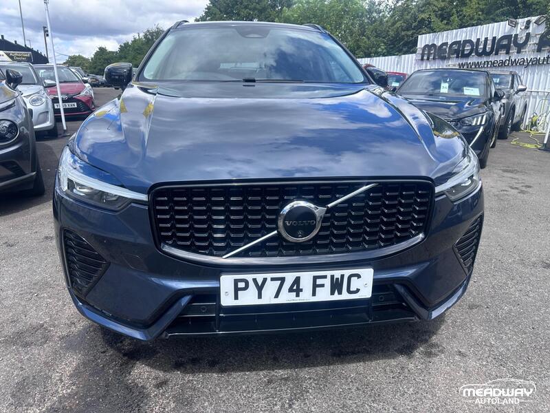 Volvo XC60 view 2