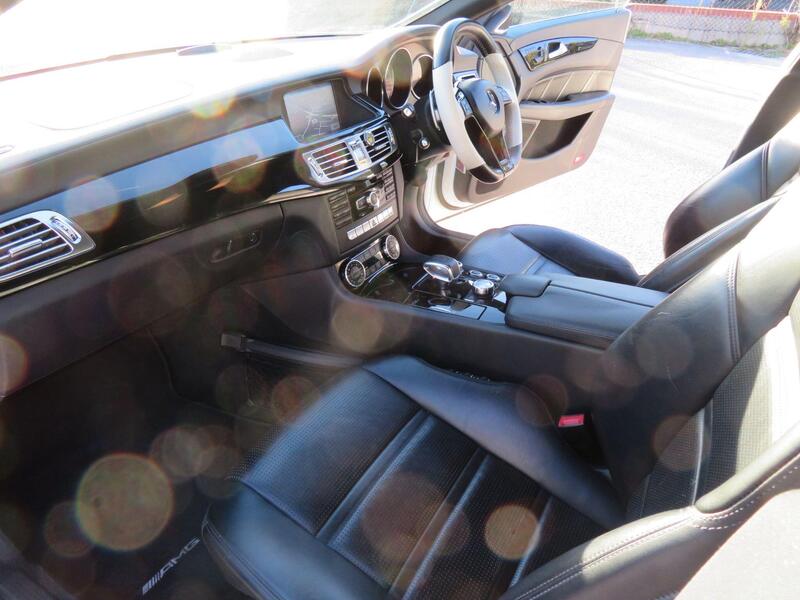 Mercedes-Benz CLS view 13