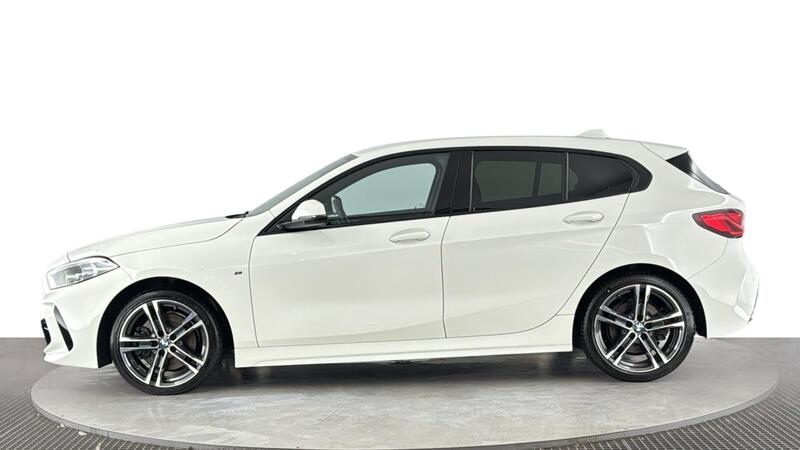 BMW 1 Series view 7