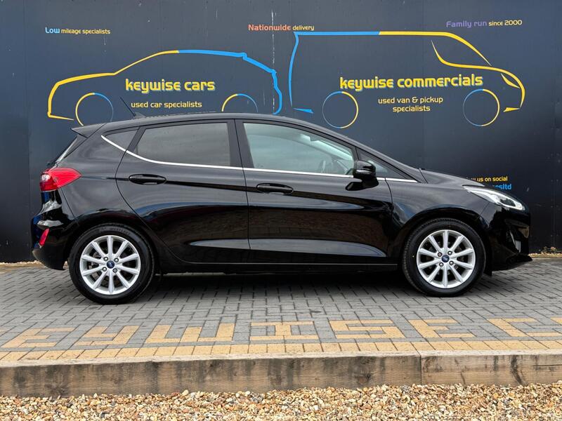 Ford Fiesta view 6