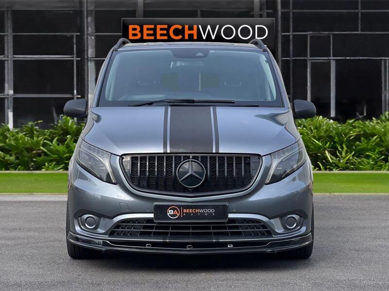 Mercedes-Benz Vito view 3