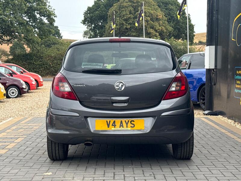 Vauxhall Corsa view 4