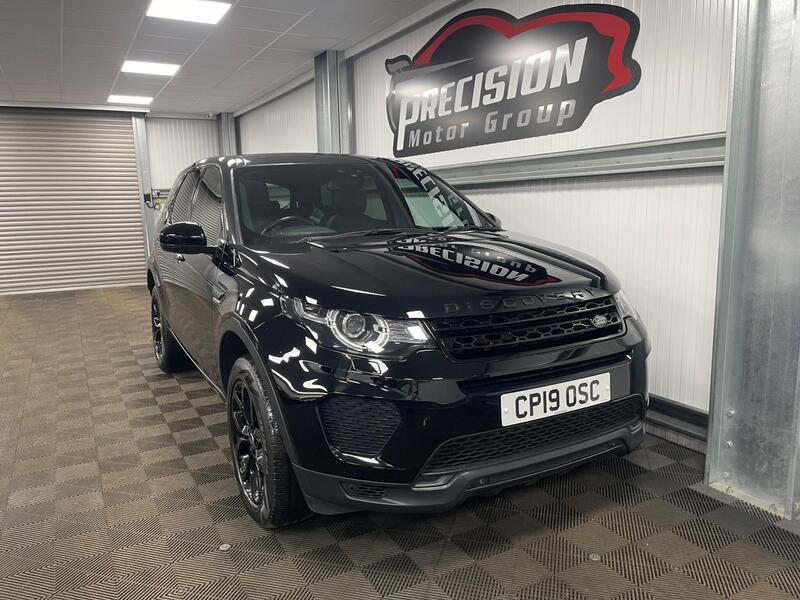 Land Rover Discovery Sport view 2
