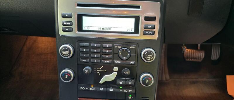 Volvo V70 view 7