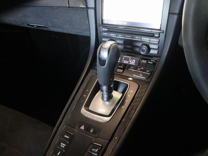 Porsche 911 view 49