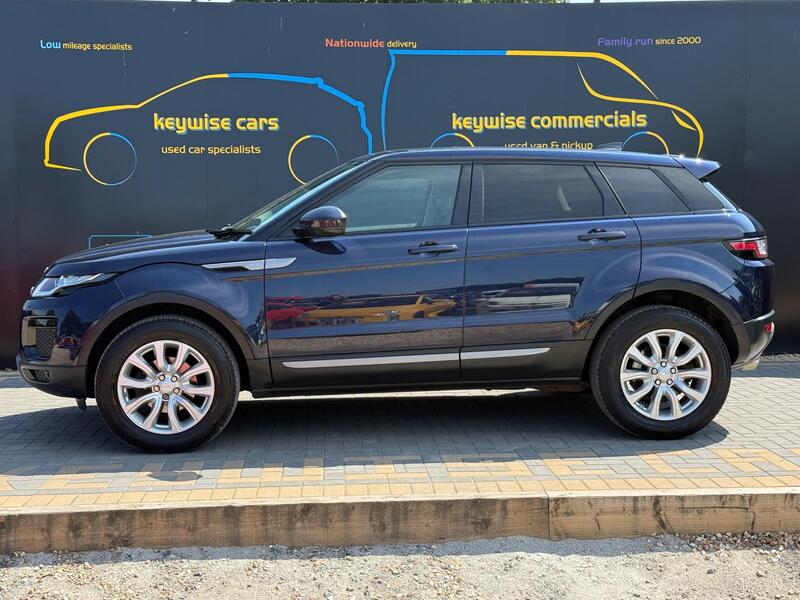 Land Rover Range Rover Evoque view 2