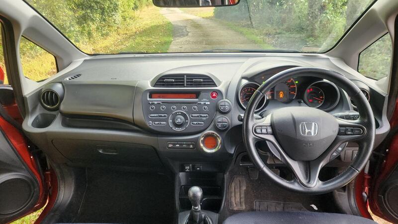 2015 Honda Jazz — photo 25