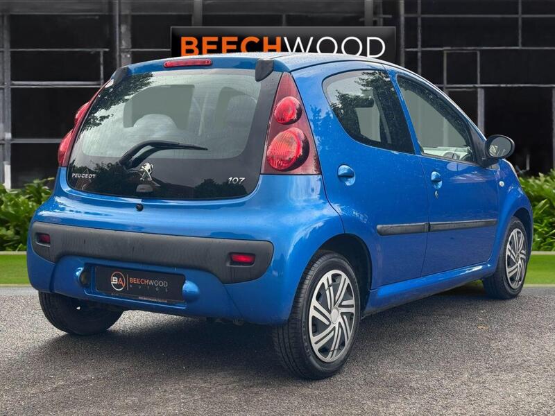 Peugeot 107 view 7