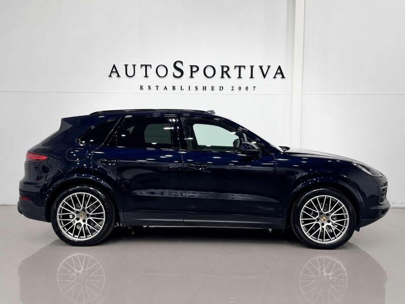 Porsche Cayenne view 3