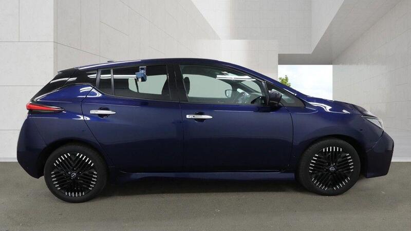 Nissan Leaf view 5