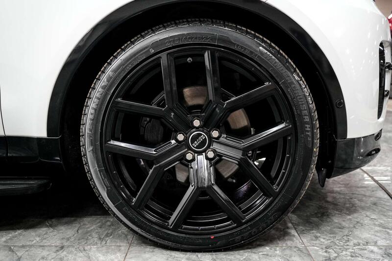 Land Rover Discovery view 7