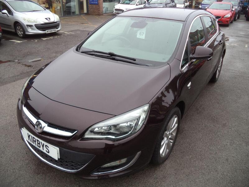 Vauxhall Astra view 3