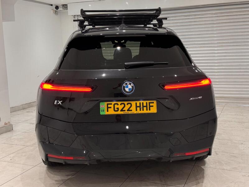 BMW Ix view 6
