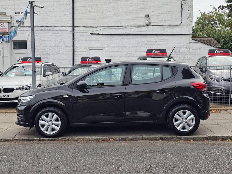 Dacia Sandero view 5