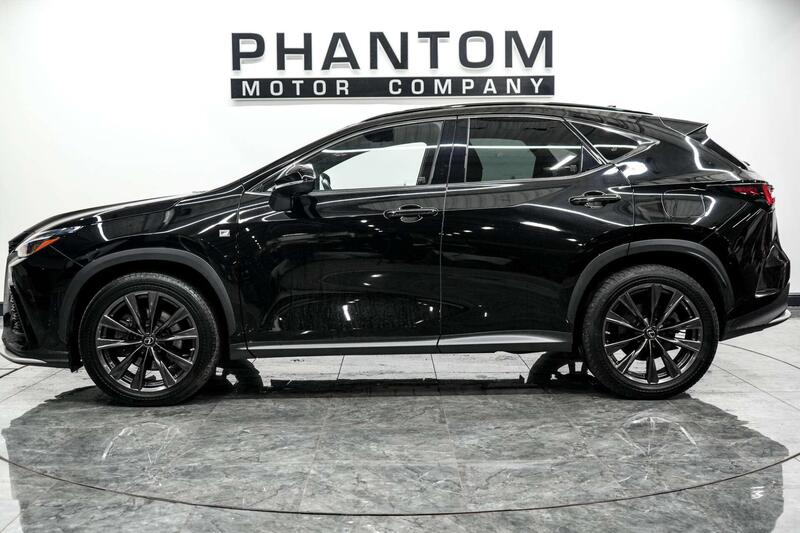 Lexus NX view 3