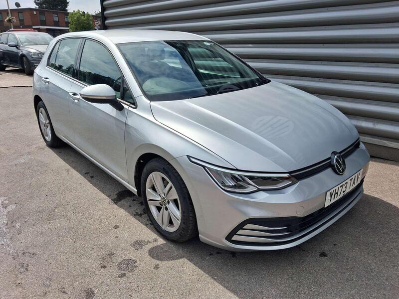 Volkswagen Golf view 3