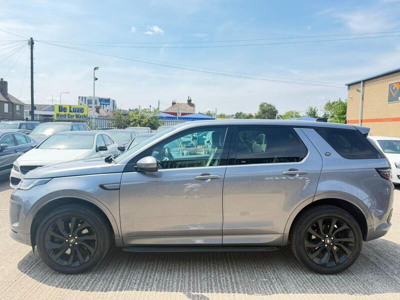 Land Rover Discovery Sport view 6