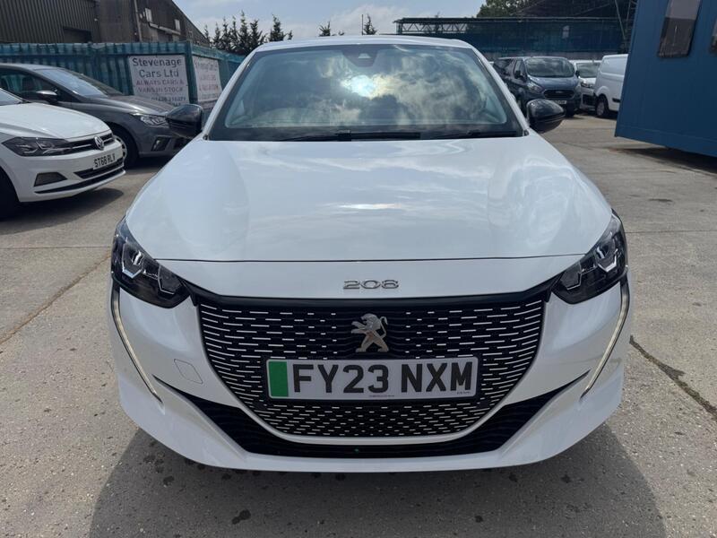 Peugeot E-208 view 6