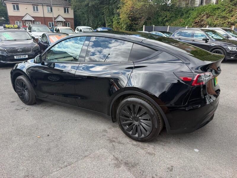 Tesla Model Y view 5