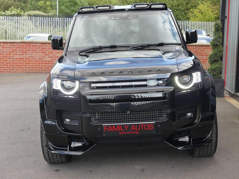 Land Rover Defender view 4