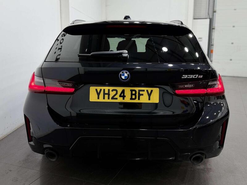 BMW 3 Series view 7