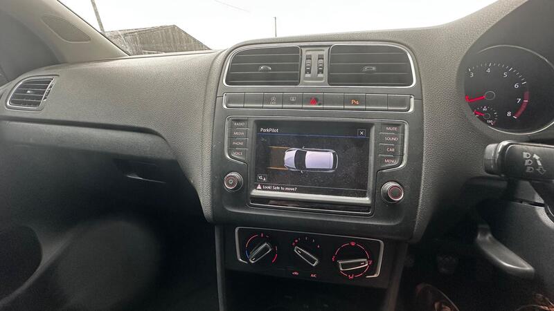 2017 Volkswagen Polo — photo 16