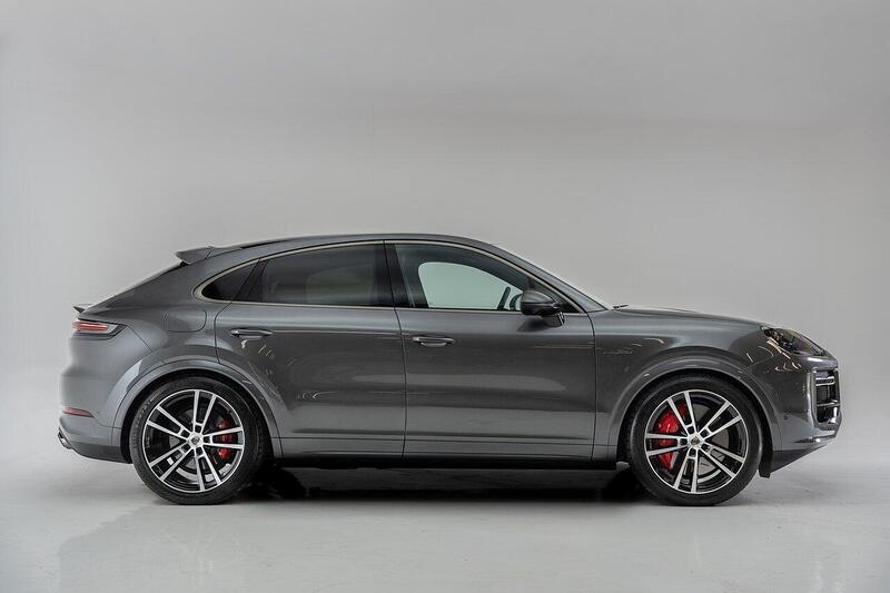 Porsche Cayenne view 6