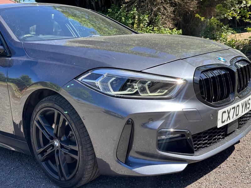 BMW 1 Series view 3