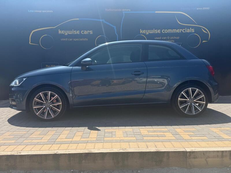 Audi A1 view 2