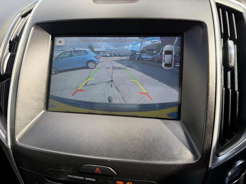 Ford Galaxy view 5