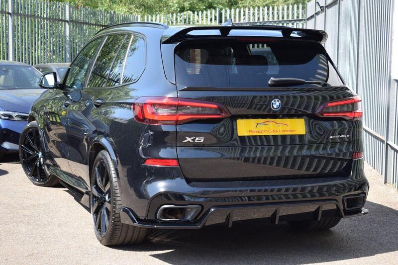 BMW X5 view 3