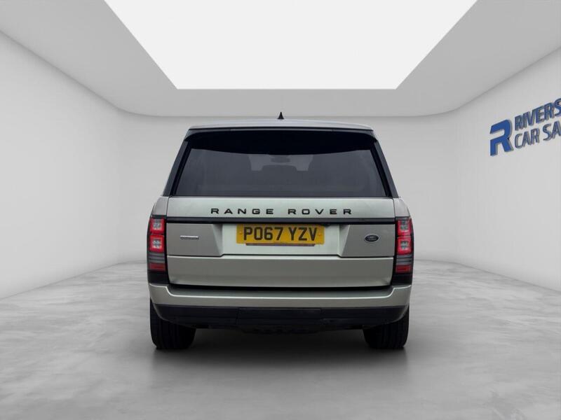 Land Rover Range Rover view 5