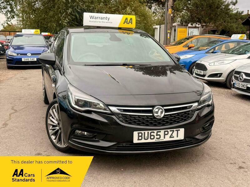 2015 Vauxhall Astra 1.6 CDTi BlueInjection Elite Nav Euro 6 (s/s) 5dr photo 2