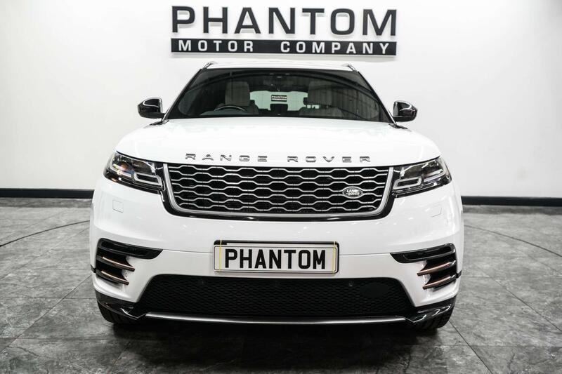 Land Rover Range Rover Velar view 3