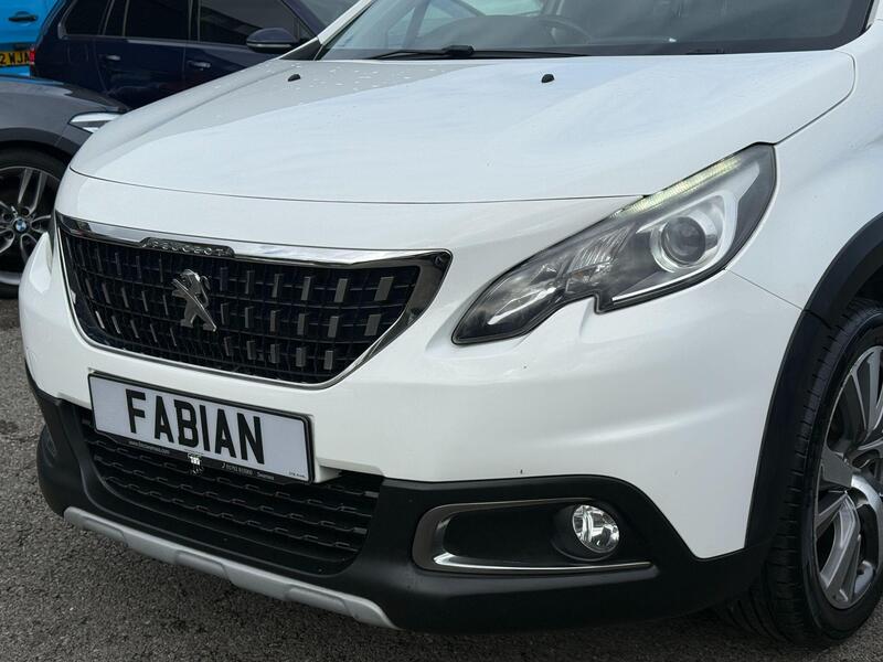 Peugeot 2008 view 7