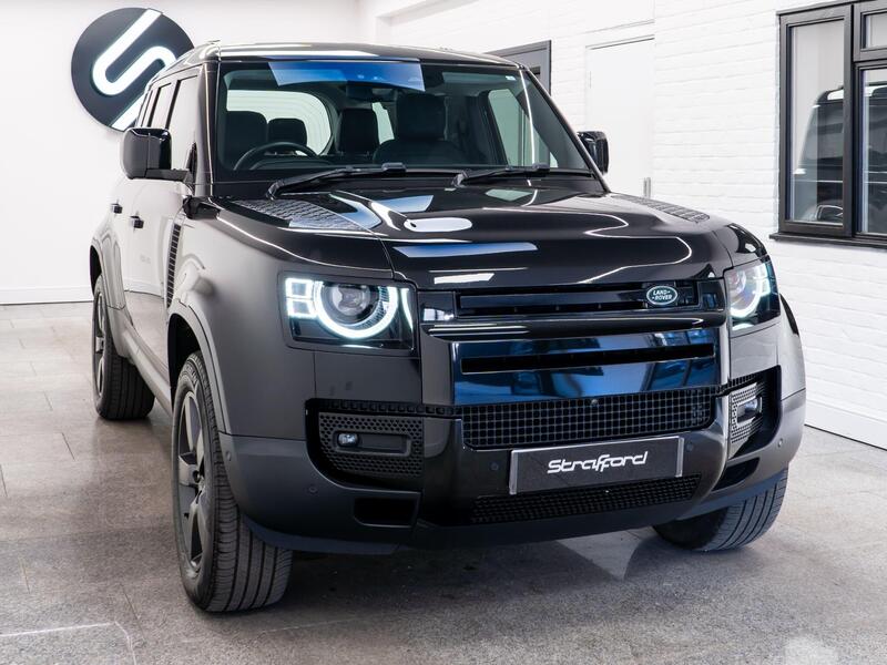 Land Rover Defender view 4