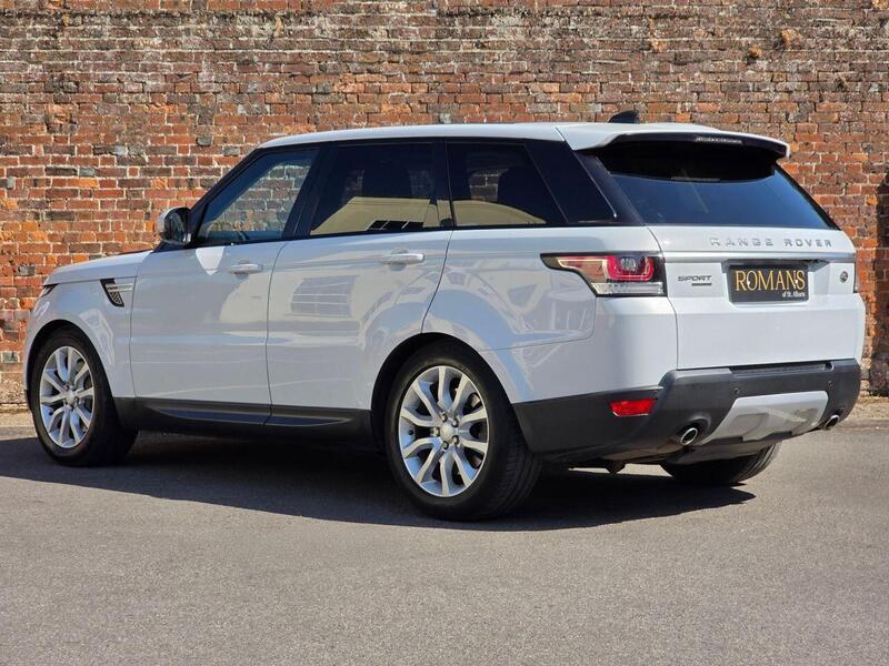 Land Rover Range Rover Sport view 3