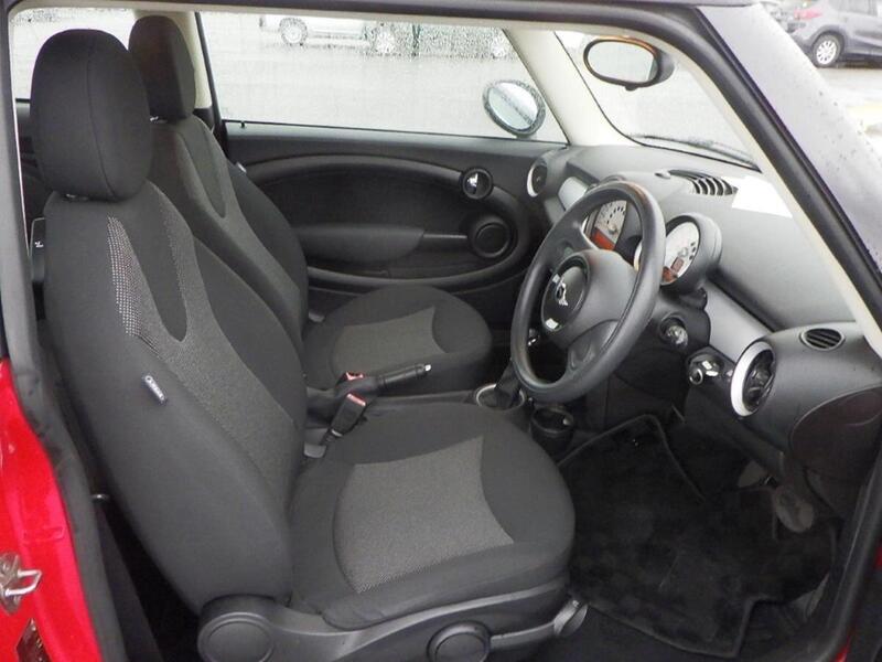 Mini Hatch view 4