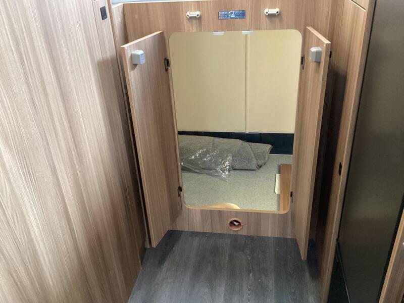 Auto-Trail Imala 736 G — image 32
